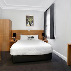 Deluxe Zimmer mit Kingsize-Bett
